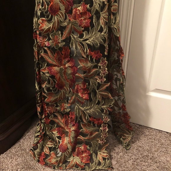 STUNNING PARTY DRESS/FORMAL DRESSES - Picture 4 of 7